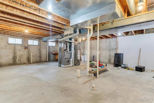 10 Silverdale Court, St Charles, MO 63303