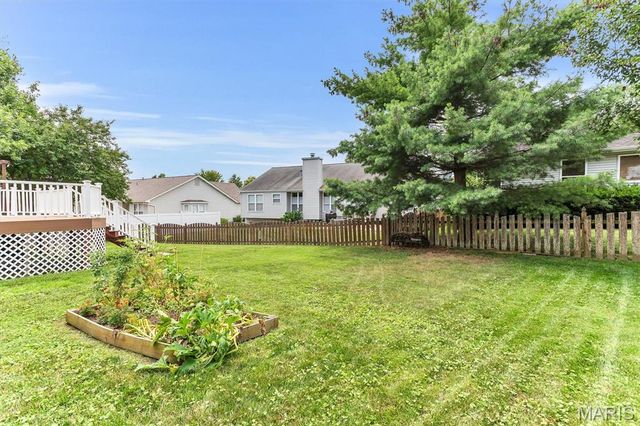10 Silverdale Court, St Charles, MO 63303