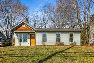 1964 Hollywood NW Road, Atlanta, GA 30318