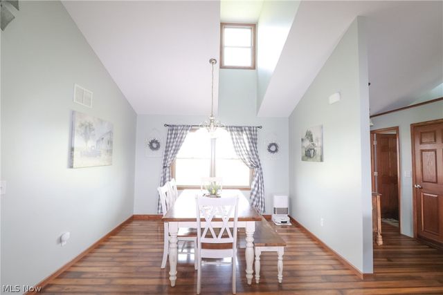 1153 E Pleasant Home Road, Creston, OH 44691