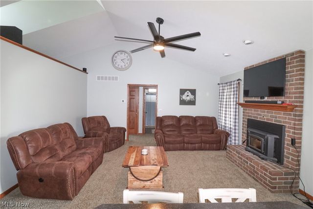 1153 E Pleasant Home Road, Creston, OH 44691