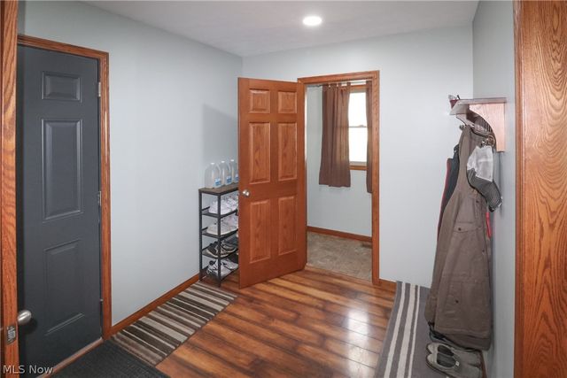 1153 E Pleasant Home Road, Creston, OH 44691