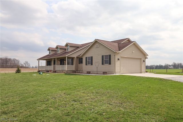 1153 E Pleasant Home Road, Creston, OH 44691