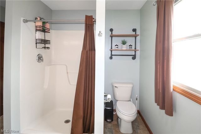 1153 E Pleasant Home Road, Creston, OH 44691