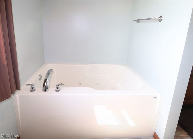 1153 E Pleasant Home Road, Creston, OH 44691