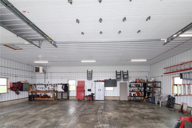 1153 E Pleasant Home Road, Creston, OH 44691