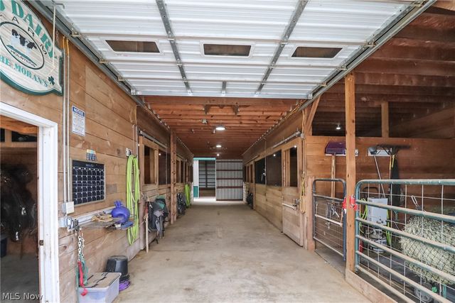 1153 E Pleasant Home Road, Creston, OH 44691