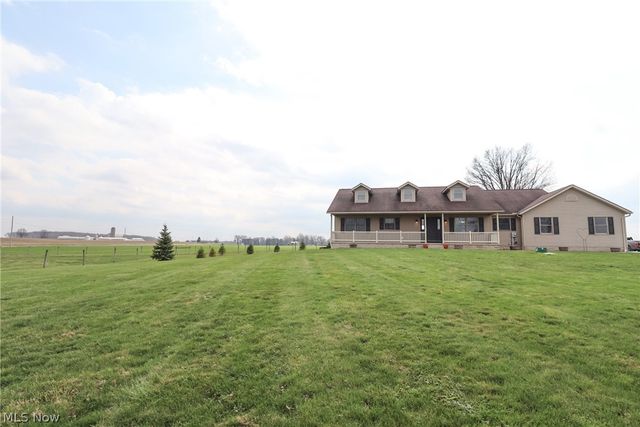 1153 E Pleasant Home Road, Creston, OH 44691