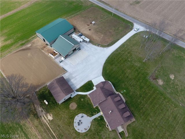 1153 E Pleasant Home Road, Creston, OH 44691