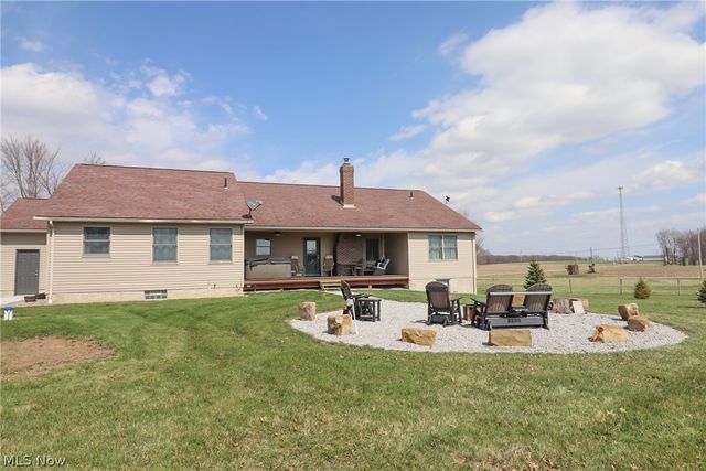 1153 E Pleasant Home Road, Creston, OH 44691