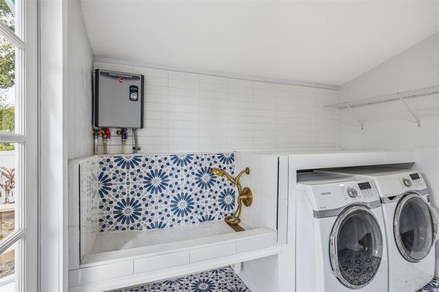 308 E HANNA AVENUE, Tampa, FL 33604