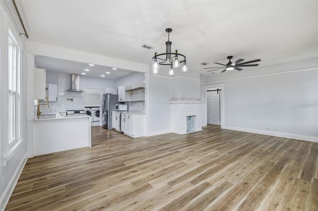 308 E HANNA AVENUE, Tampa, FL 33604