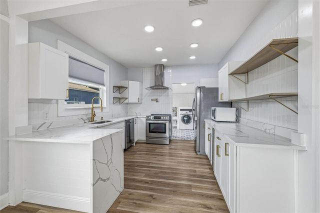 308 E HANNA AVENUE, Tampa, FL 33604