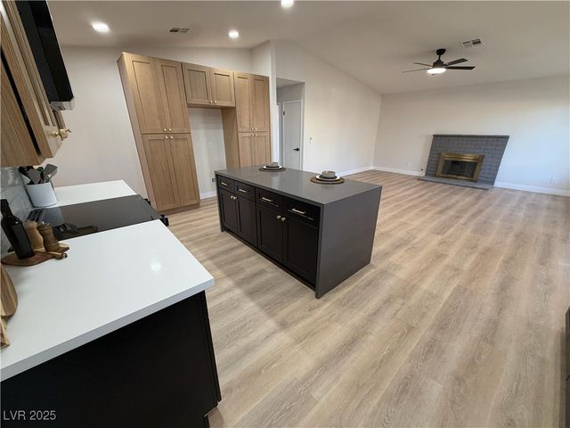 6601 Boxwood Lane, Las Vegas, NV 89103