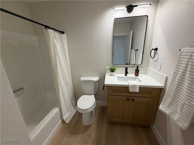 6601 Boxwood Lane, Las Vegas, NV 89103