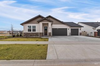 698 N Morning Glory Avenue, Eagle, ID 83616