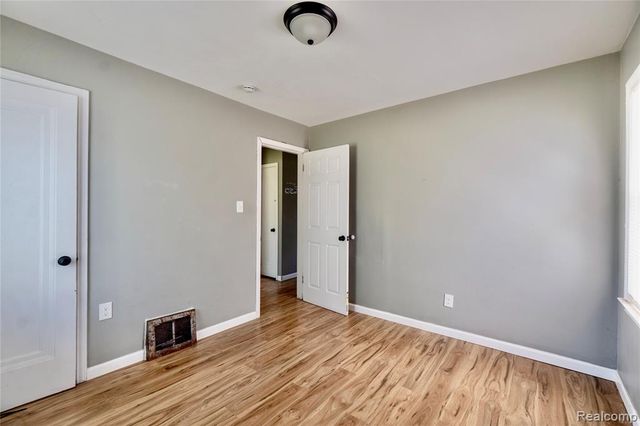 19409 Fairport Street, Detroit, MI 48205