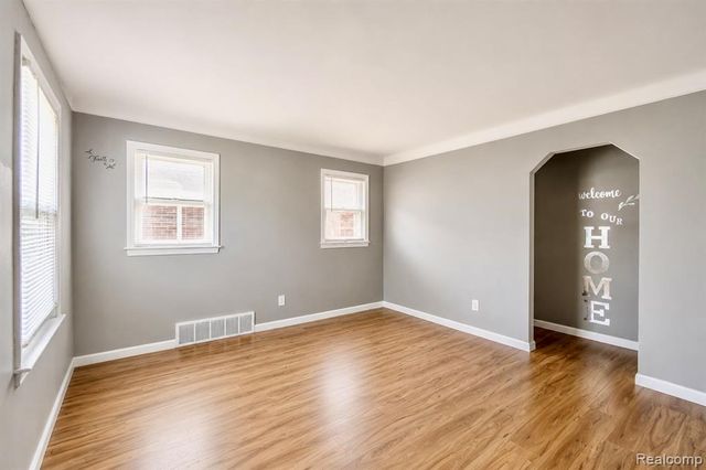 19409 Fairport Street, Detroit, MI 48205