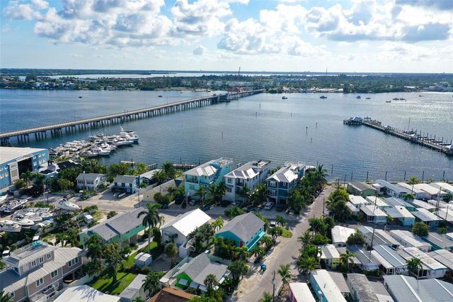308 2ND STREET N 201, Bradenton Beach, FL 34217