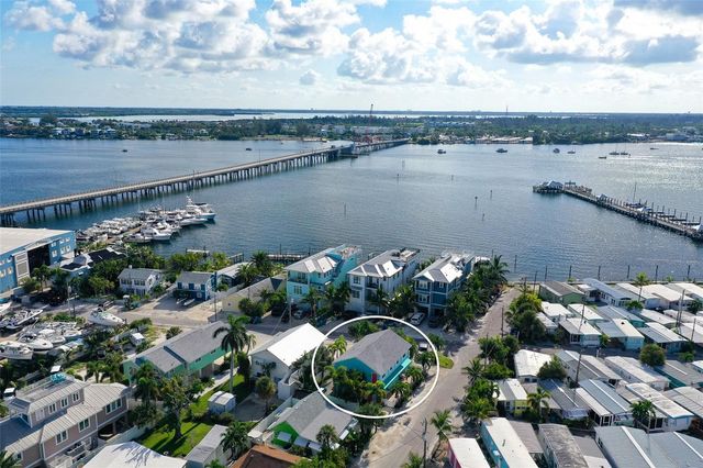 308 2ND STREET N 201, Bradenton Beach, FL 34217