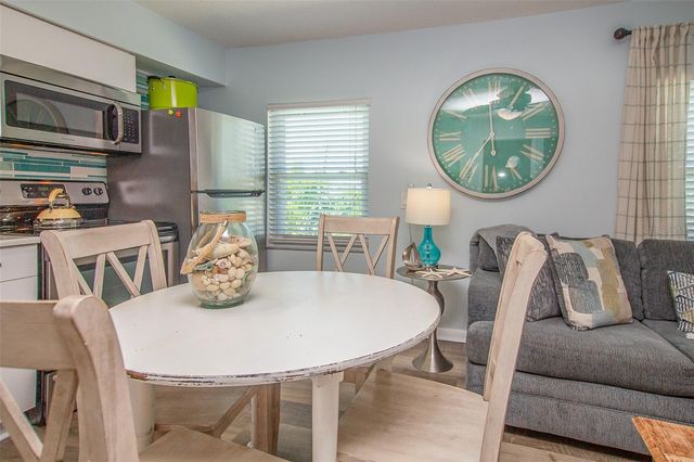 308 2ND STREET N 201, Bradenton Beach, FL 34217