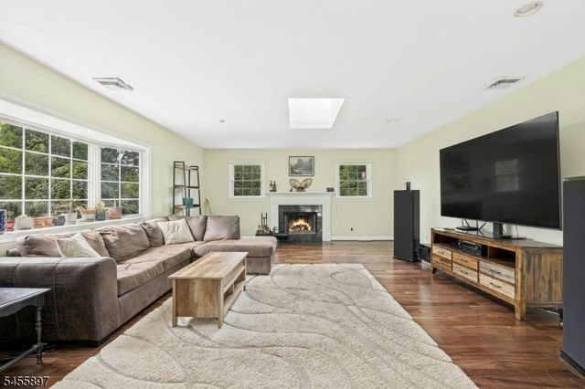 751 Peters Ln, Bridgewater Twp., NJ 08836