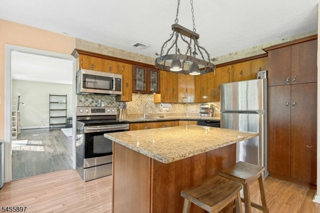 751 Peters Ln, Bridgewater Twp., NJ 08836 — photo 2
