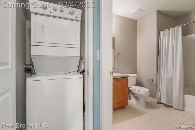 2074 Cloverly Lane, Ann Arbor, MI 48108