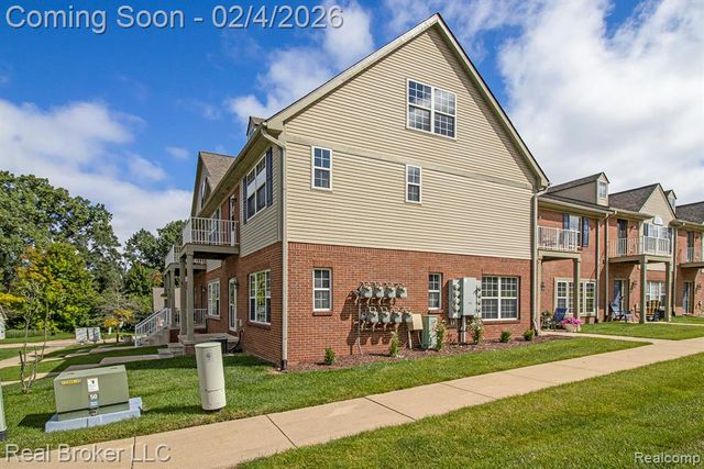 2074 Cloverly Lane, Ann Arbor, MI 48108