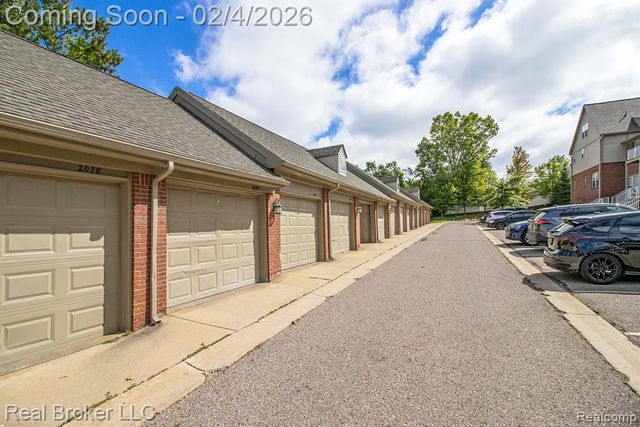 2074 Cloverly Lane, Ann Arbor, MI 48108