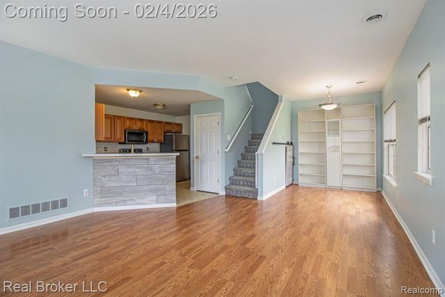 2074 Cloverly Lane, Ann Arbor, MI 48108