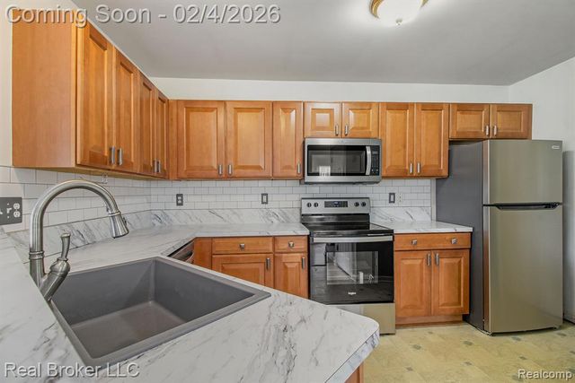 2074 Cloverly Lane, Ann Arbor, MI 48108