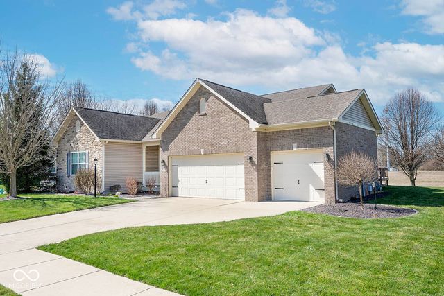 9716 N Mariners Crest, Mccordsville, IN 46055