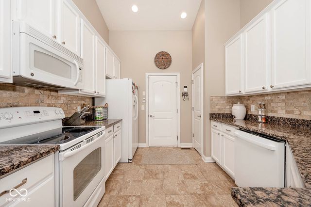 9716 N Mariners Crest, Mccordsville, IN 46055