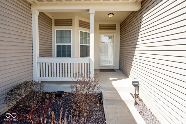 9716 N Mariners Crest, Mccordsville, IN 46055