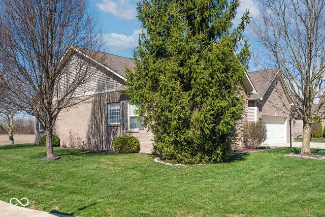 9716 N Mariners Crest, Mccordsville, IN 46055