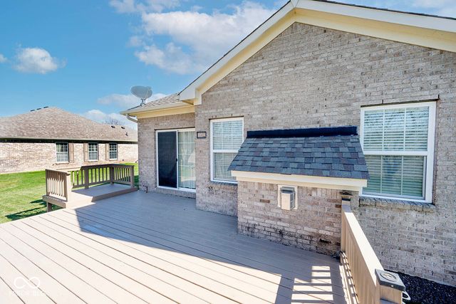 9716 N Mariners Crest, Mccordsville, IN 46055