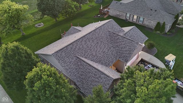 9716 N Mariners Crest, Mccordsville, IN 46055