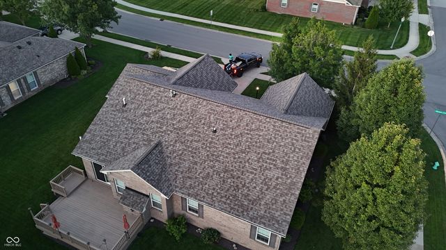 9716 N Mariners Crest, Mccordsville, IN 46055