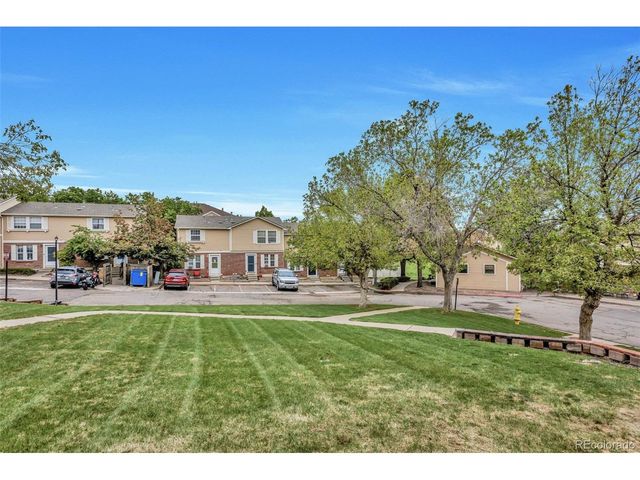 1514 S Ouray Cir B, Aurora, CO 80017