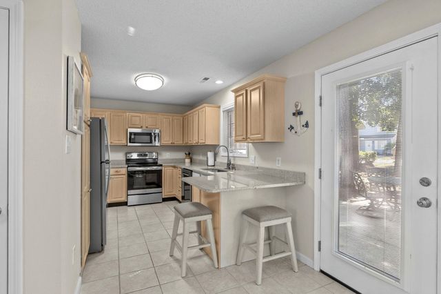 829 9th Ave. S, North Myrtle Beach, SC 29582