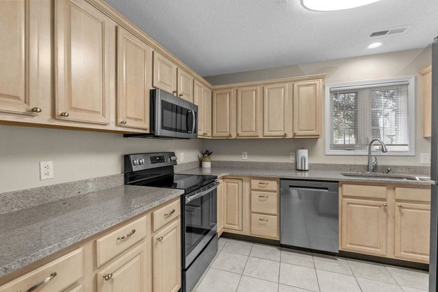 829 9th Ave. S, North Myrtle Beach, SC 29582