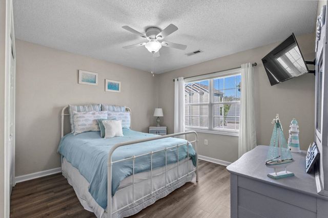 829 9th Ave. S, North Myrtle Beach, SC 29582