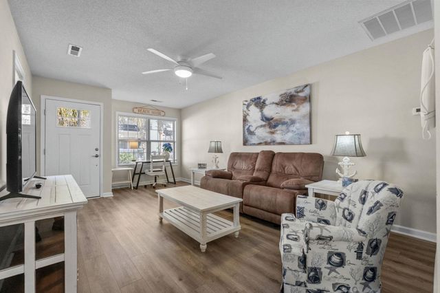 829 9th Ave. S, North Myrtle Beach, SC 29582
