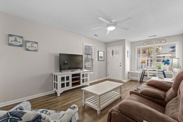 829 9th Ave. S, North Myrtle Beach, SC 29582