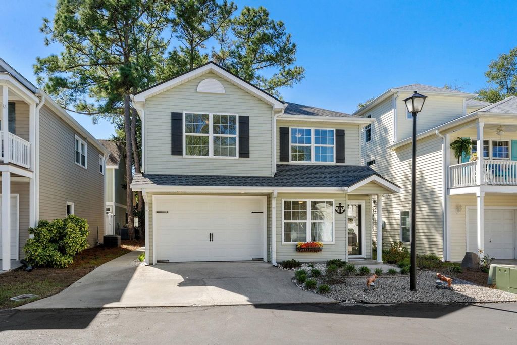 829 9th Ave. S, North Myrtle Beach, SC 29582