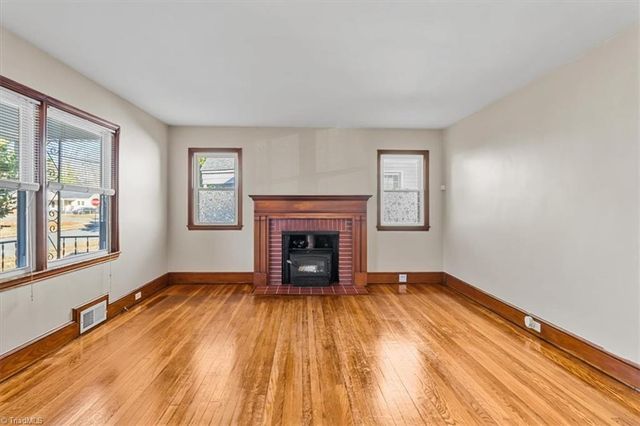 2939 Gilmer NE Avenue, Winston-salem, NC 27105