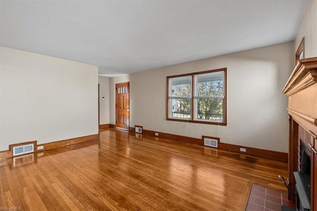 2939 Gilmer NE Avenue, Winston-salem, NC 27105