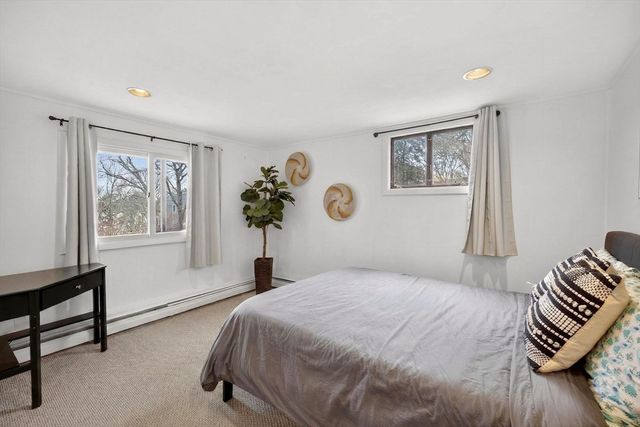 20 Longview Dr, Yarmouth, MA 02675