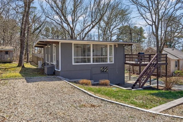 20 Longview Dr, Yarmouth, MA 02675